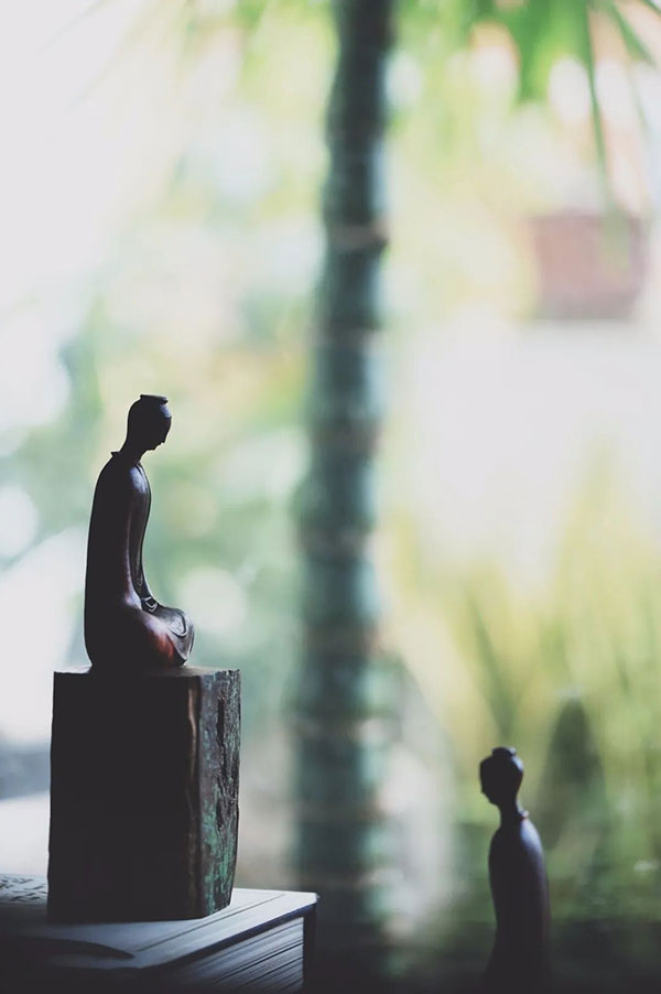 官杀混杂七杀制化不力，菩萨心肠也要有霹雳手段