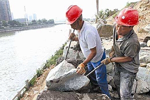 2018年8月8日出生任姓男宝宝起名任固心——心固志远存