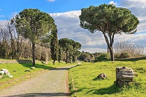 2018年3月18日出生吕姓女宝宝起名吕佳路,制化两立劫财合杀有功用