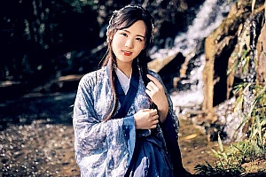 八字实例分析:壬水从财格青年得志,得妻助成材而发富