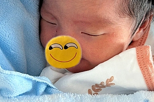 广东河源韩姓女宝宝起名韩新雨:空山新雨后,天气晚来秋