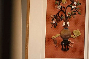 八字实例分析:偏财冲穿刑并现的女命,自幼与父关系不好