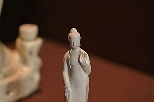 八字实例分析:年少放纵不知愁,囹圄蹉跎半世哀