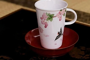 八字实例分析:伤官格财旺而佩印,一个“命好的小姑娘”