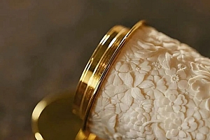 八字实例分析:财重身轻又不入从财格,逆境方能检验人之底色