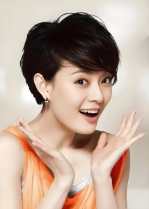 孙俪,著名影视演员,代表作《甄嬛传》《芈月传》等。